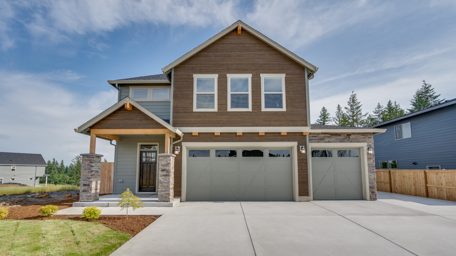 exterior of house in Oregon 