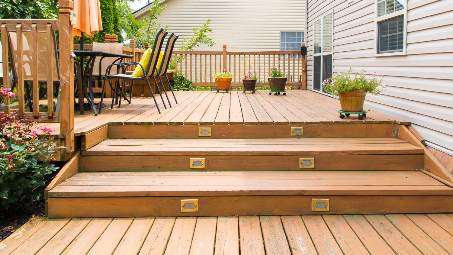 Wood deck stairs