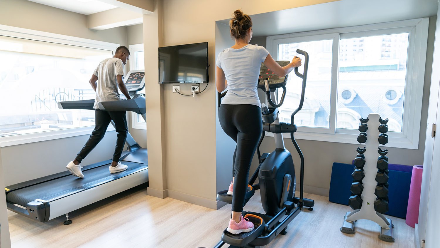 The Pros and Cons of Investing in a Home Gym System