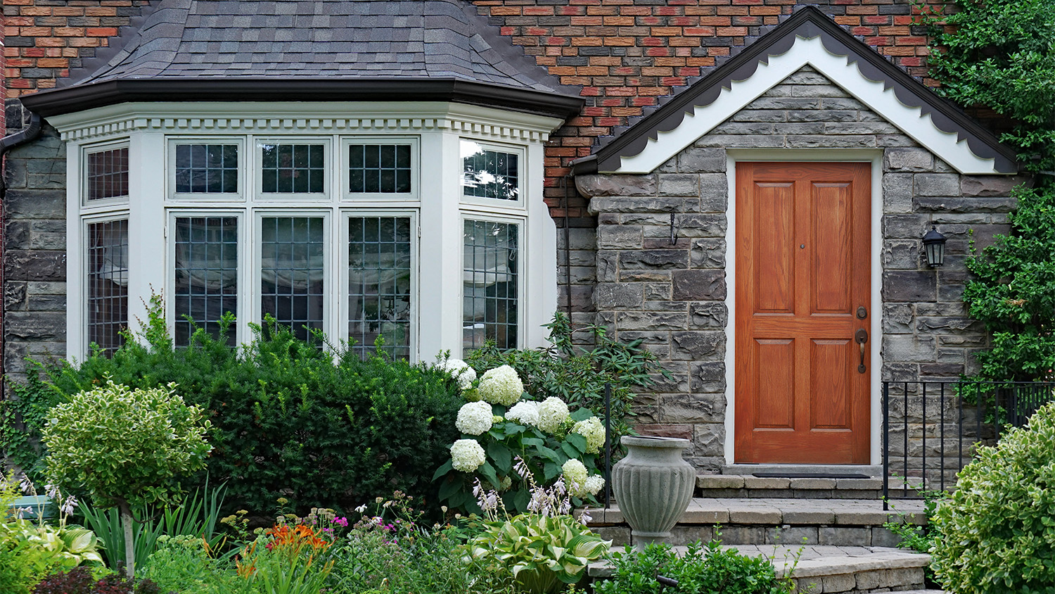 exterior house with bay windows