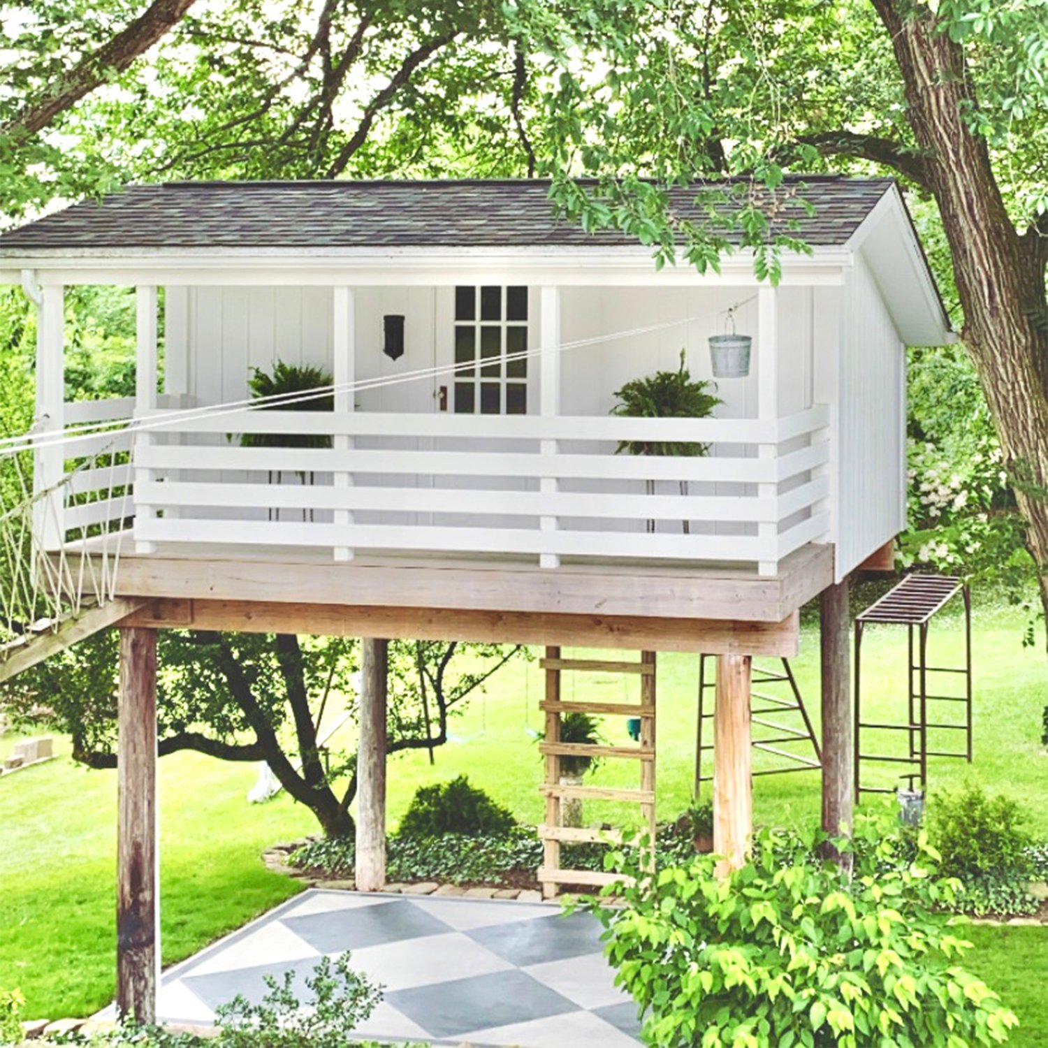 A Farmhouse-Inspired Treehouse Idea