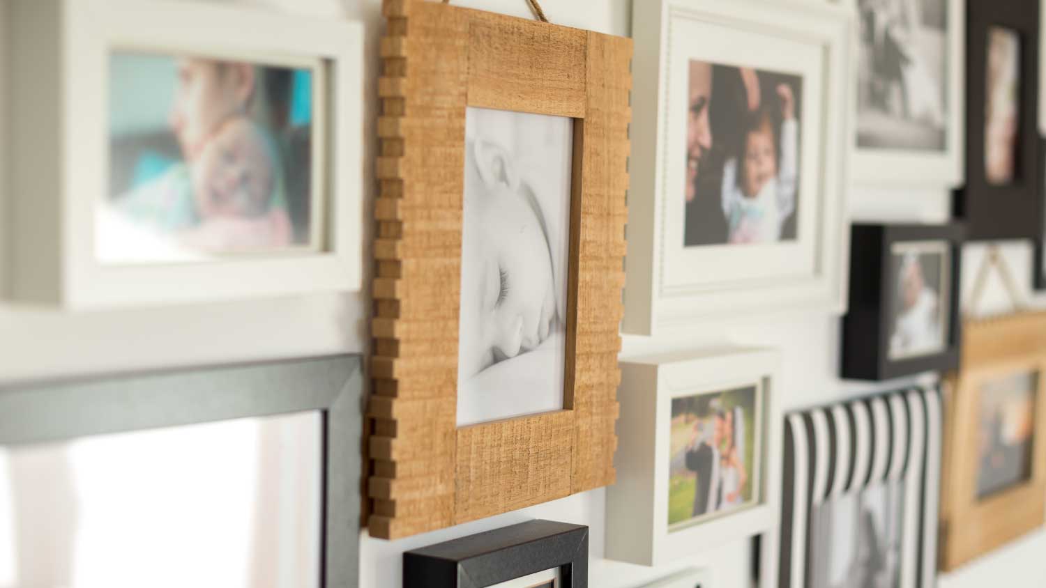 gallery wall with various frame sizes