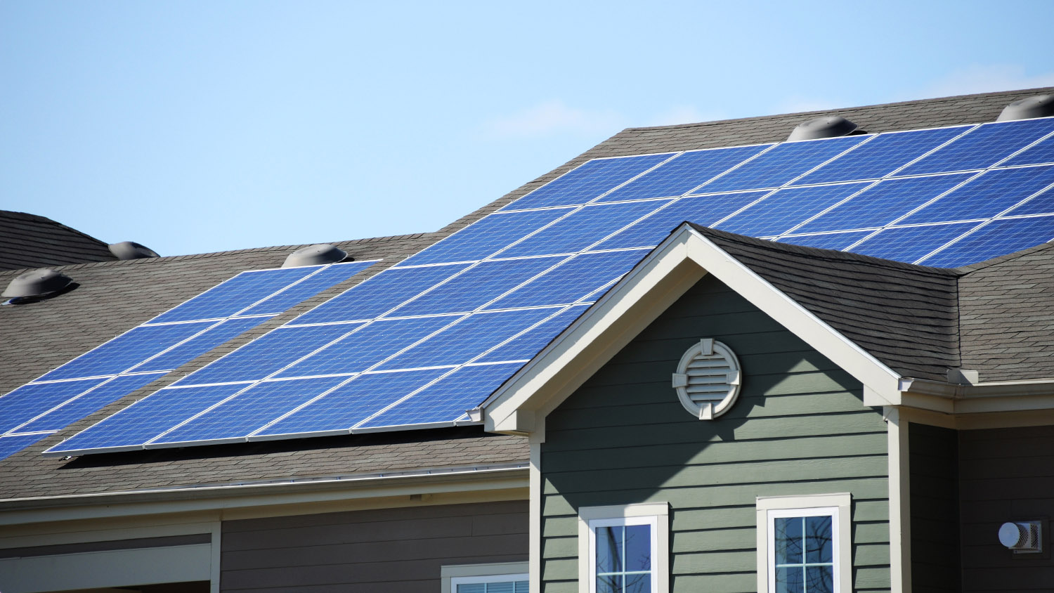 solar panel roof on green house