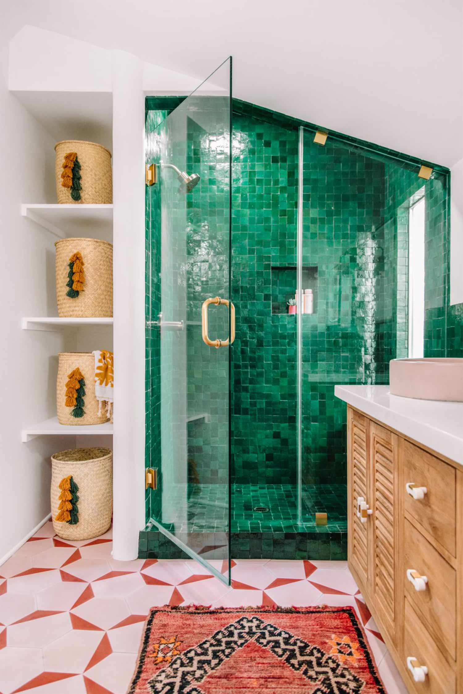 Bathroom green tiles and pink floor