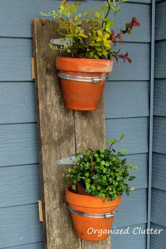 Pot holder made with barn wood